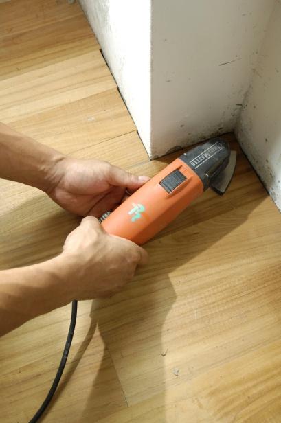 Step 3 – Sanding & Varnishing: using FEIN Multi Master tools to sand and grind the corners